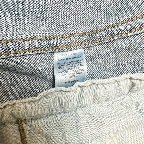 Express Distressed Jean Jacket - Picture 13 of 13